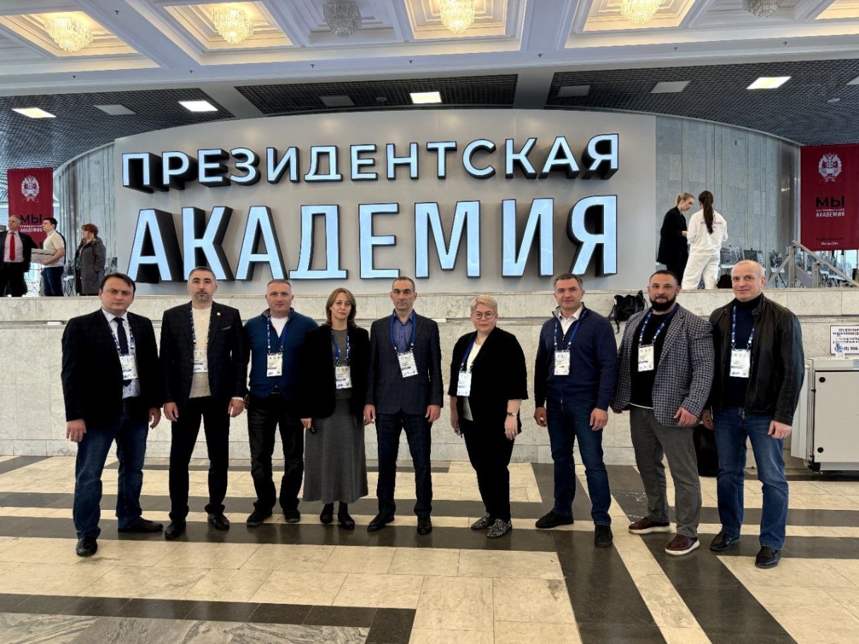 Заместитель министра природных ресурсов и экологии КБР Мурат Апхудов в составе региональной инвестиционной команды проходит обучение в Москве